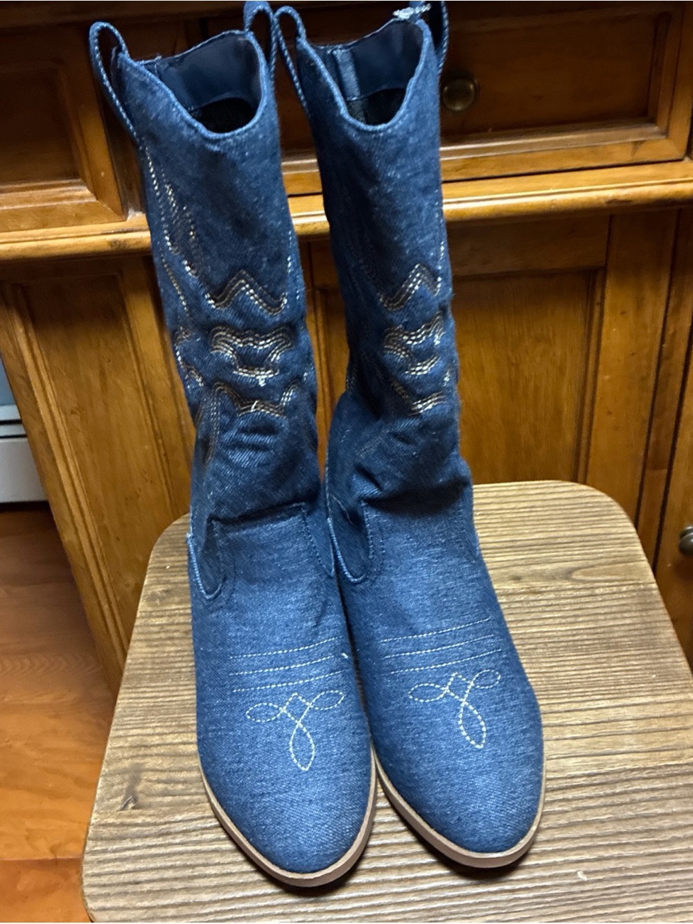Forever Denim Western Cowboy Boots with Embroidered Detail size 6 - Picture 3 of 9